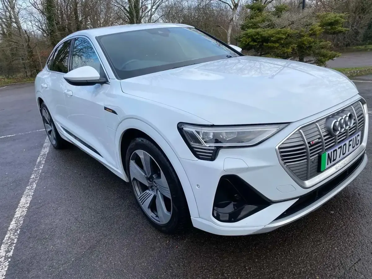 Usado Audi e-tron S-Line 300 kW (408 HP) 2020 Branco SUV