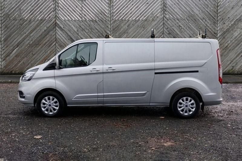 Used Ford Transit Custom Limited 130 HP (95 kW) 2021 Silver Van