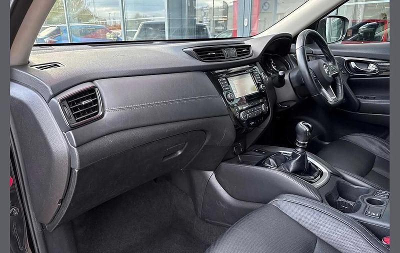 Used Nissan X-Trail Tekna 150 HP (110 kW) 2019 Black SUV