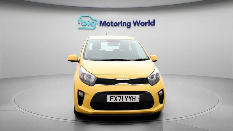 Used Kia Picanto 66 HP (48 kW) 2021 Yellow Hatchback