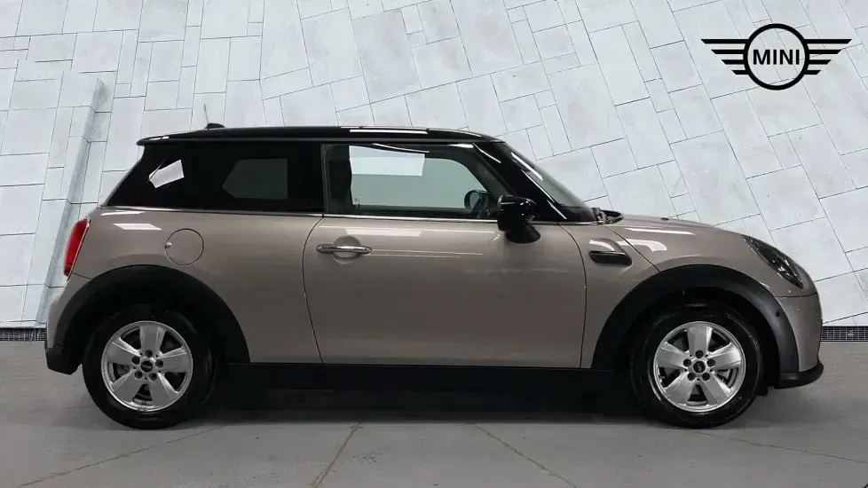 Used Mini Cooper Classic 134 HP (98 kW) 2023 Grey Hatchback