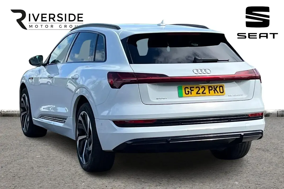 Used Audi e-tron Black Edition 300 kW (408 HP) 2022 Glacier white SUV