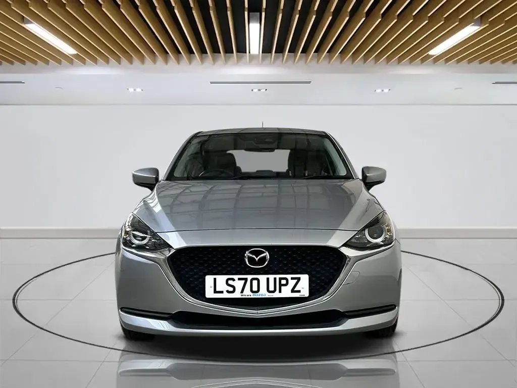 Używany Mazda 2 90 KM (66 kW) 2020 Srebrny Hatchback
