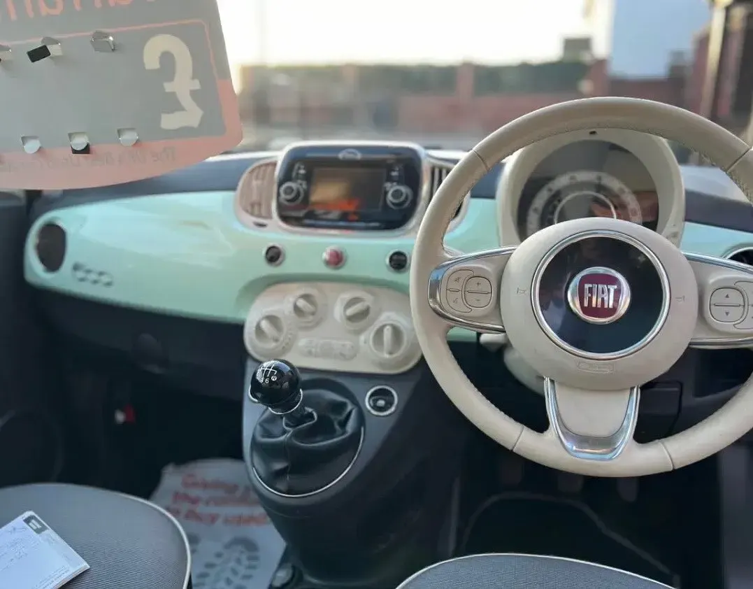 Used Fiat 500 Lounge 105 HP (77 kW) 2017 Green Hatchback