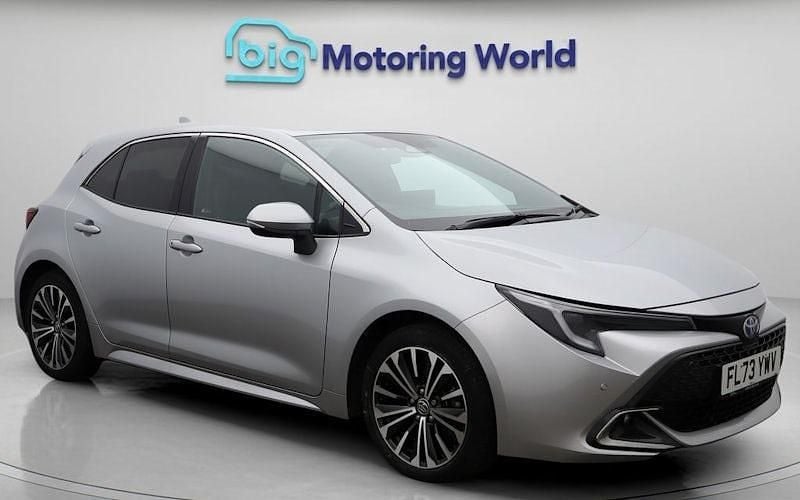 Used Toyota Corolla Design 140 HP (102 kW) 2025 Hatchback