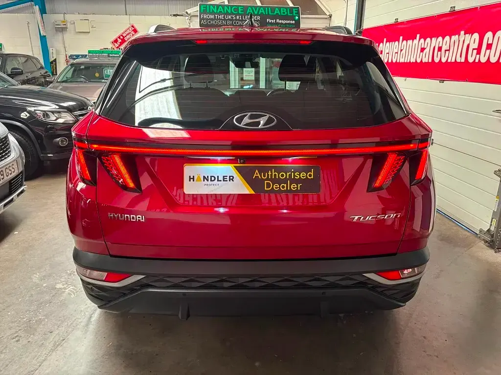 Used Hyundai Tucson SE 2022 Red SUV