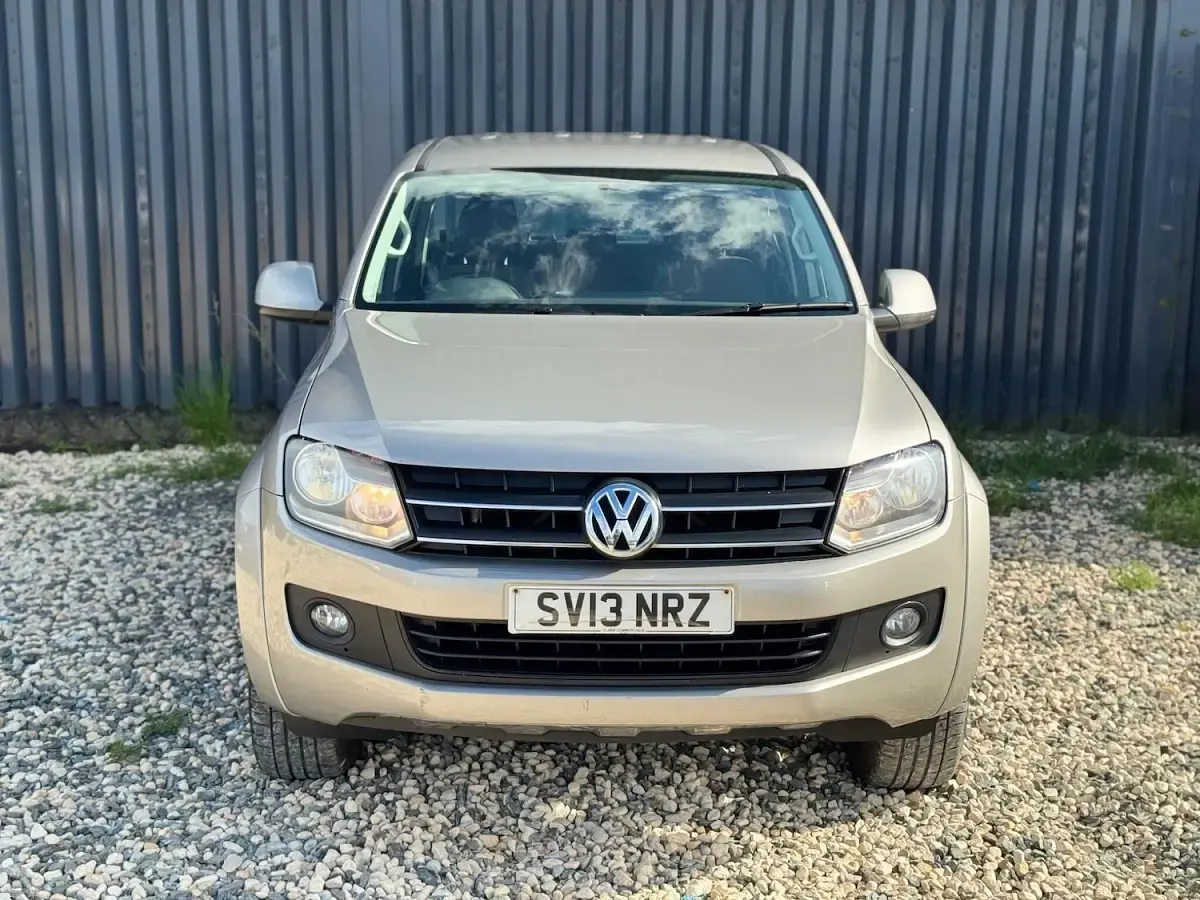 Used VW Amarok Trendline 180 HP (132 kW) 2013 Beige Pickup