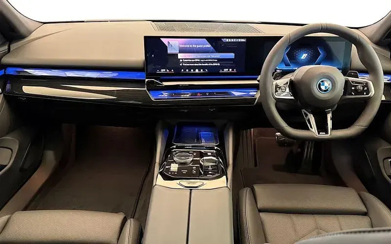 New BMW 530e M Sport 299 HP (219 kW) 2026 Sedan