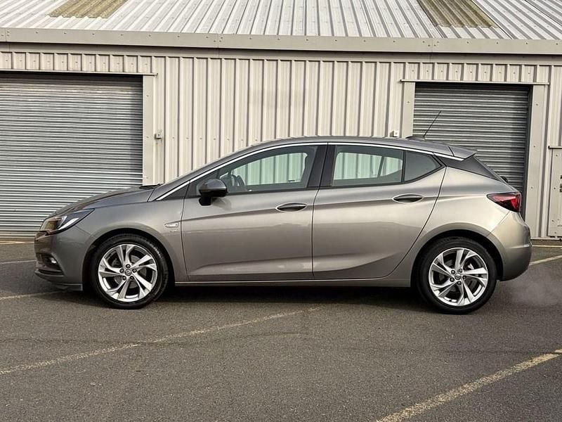 Used Vauxhall Astra SRi 150 HP (110 kW) 2017 Grey Hatchback
