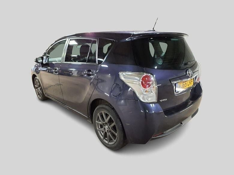 Used Toyota Verso Trend 147 HP (108 kW) 2015 Blue MPV