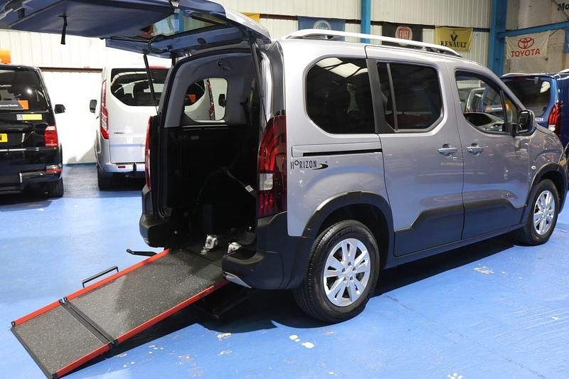 Second-hand Peugeot Rifter Allure 2019 Gri Monovolum