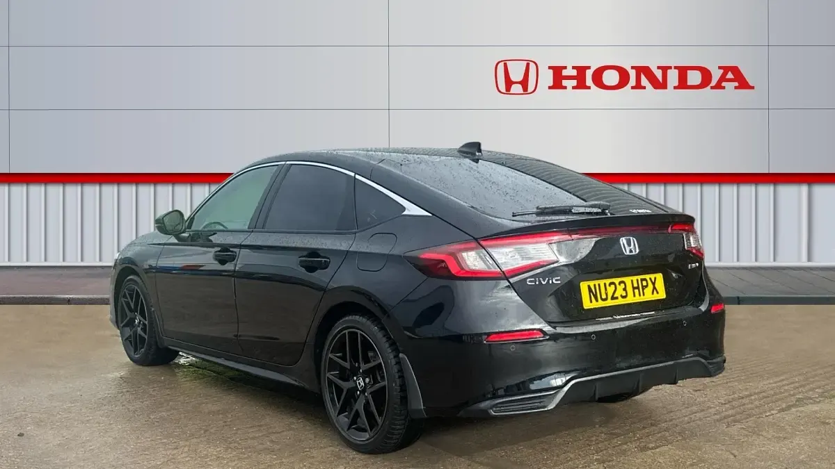 Używany Honda Civic Advance 184 KM (135 kW) 2023 Czarny Hatchback