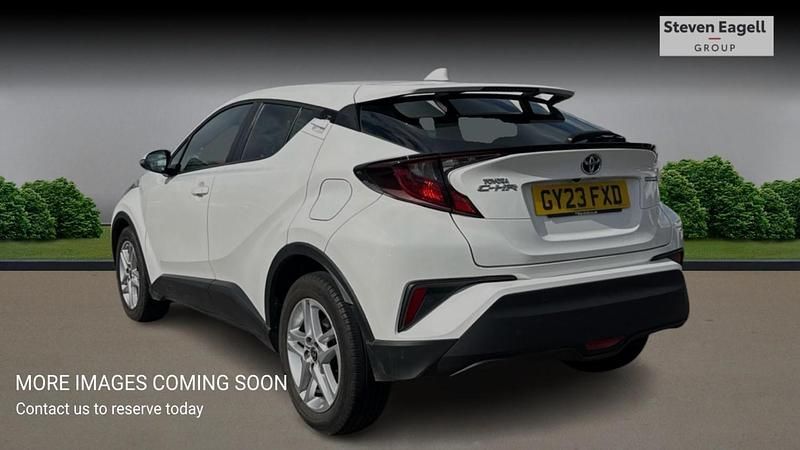 Used Toyota C-HR 2023 White SUV