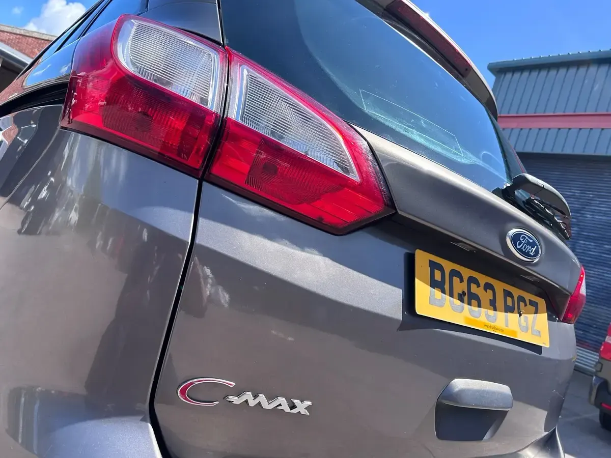 Used Ford Grand C-Max Zetec 115 HP (84 kW) 2013 Brown MPV