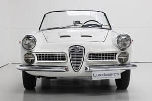 Used Alfa Romeo 2000 115 HP (84 kW) 1960 White Cabriolet
