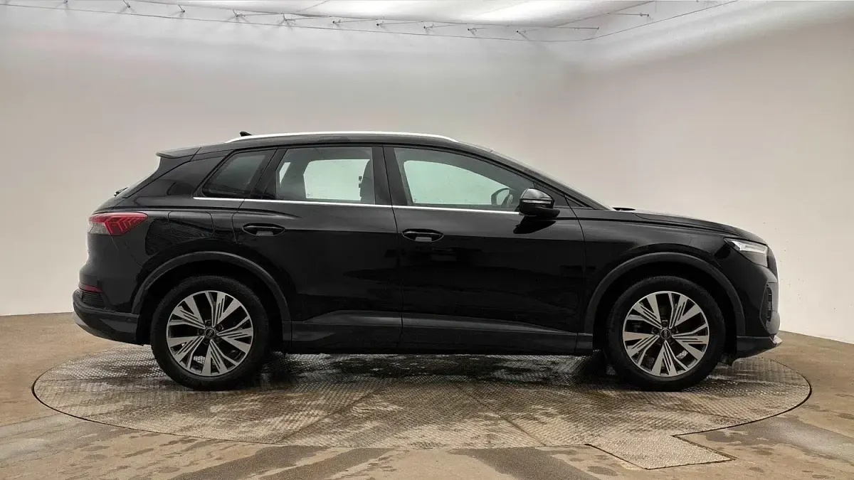 Used Audi Q4 e-tron Sport 125 kW (170 HP) 2023 Black SUV