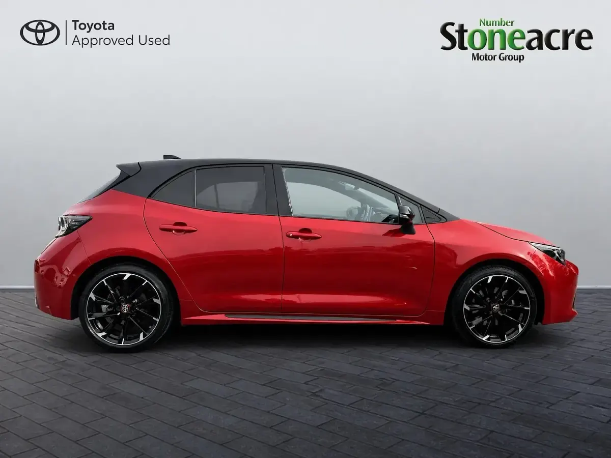 Used Toyota Corolla Sport 196 HP (144 kW) 2023 Red/black Hatchback