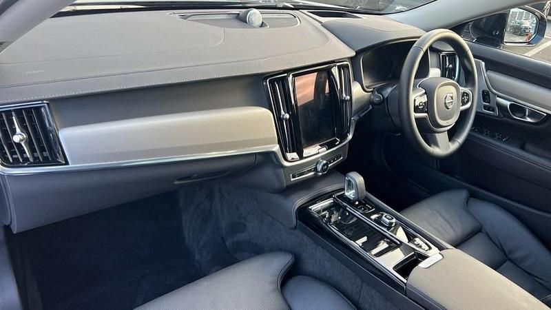 Used Volvo V90 Ultra 455 HP (334 kW) 2024 Blue Estate