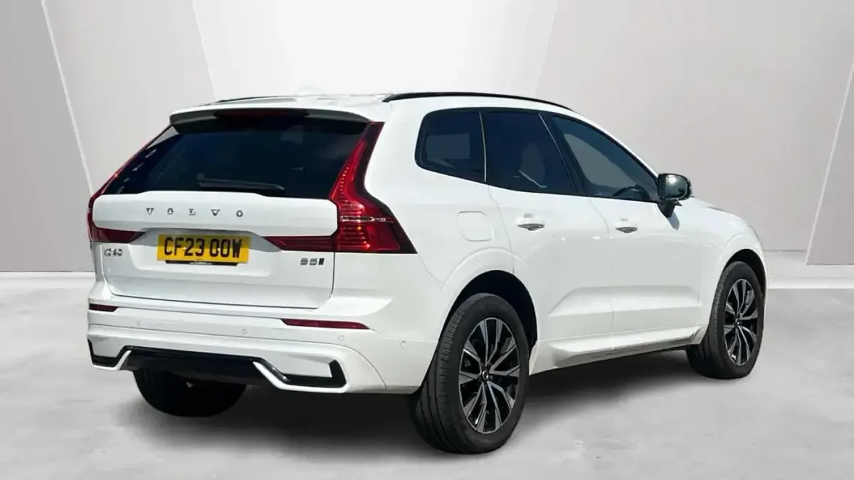 Used Volvo XC60 Plus 247 HP (181 kW) 2024 SUV