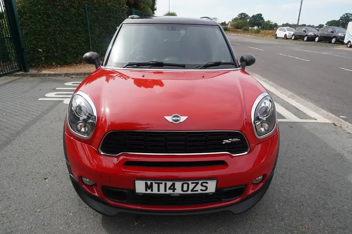 Used Mini John Cooper Works 218 HP (160 kW) 2014 Red Hatchback