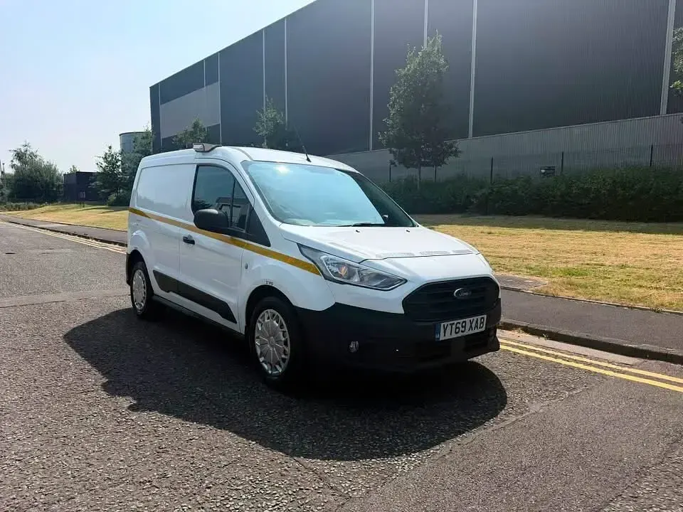 Used Ford Transit 100 HP (73 kW) 2019 White Van