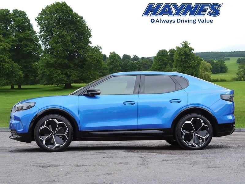 New Ford Capri Premium 250 kW (340 HP) 2025 Blue Hatchback