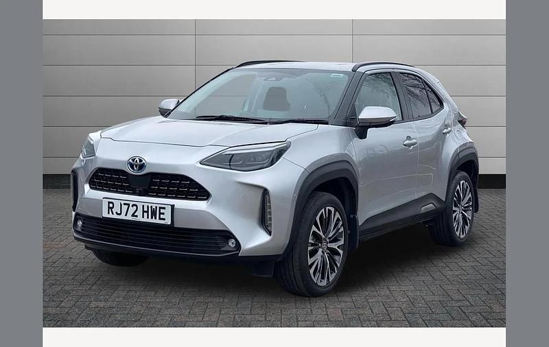 Used Toyota Yaris Cross 116 HP (85 kW) 2022 Silver SUV