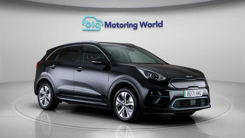 Used Kia Niro 150 kW (204 HP) 2022 Black SUV