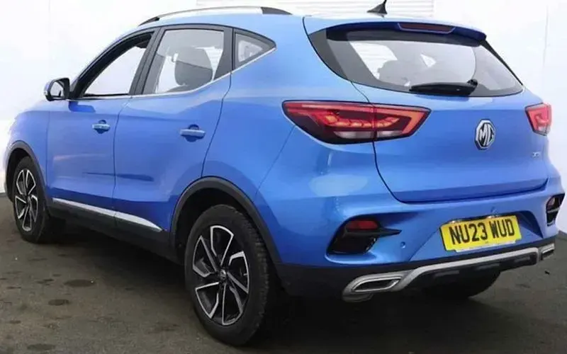 Usado MG ZS Exclusive 111 CV (81 kW) 2023 Azul SUV