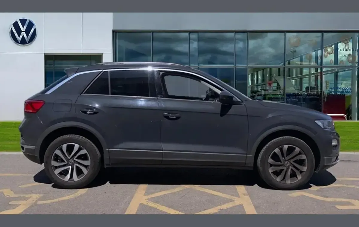 Used VW T-Roc Active 147 HP (108 kW) 2021 Grey SUV