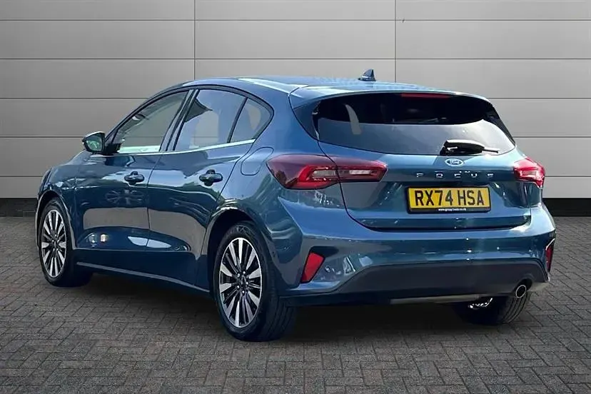 Begagnad Ford Focus Titanium X 125 HK (91 kW) 2024 Blå Halvkombi