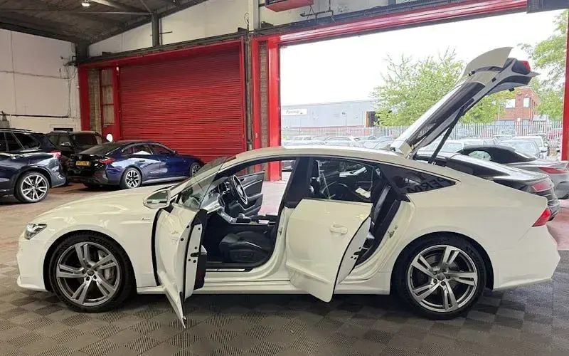 Used Audi A7 Sportback S-Line 286 HP (210 kW) 2018 White Hatchback