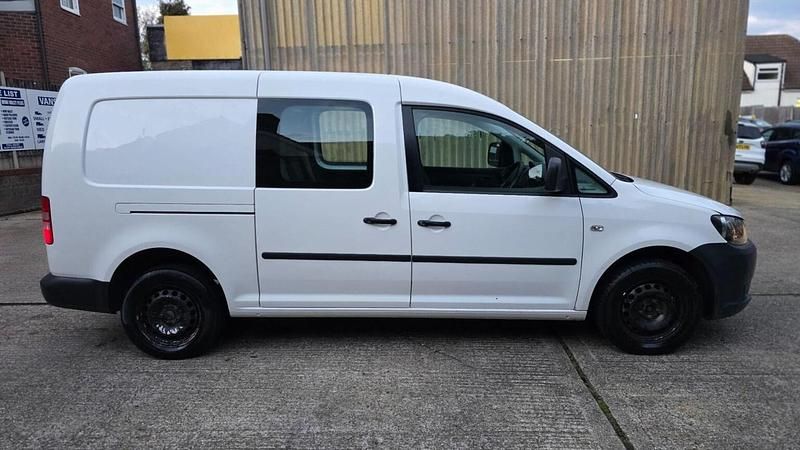 Used VW Caddy Maxi 140 HP (102 kW) 2013 White MPV