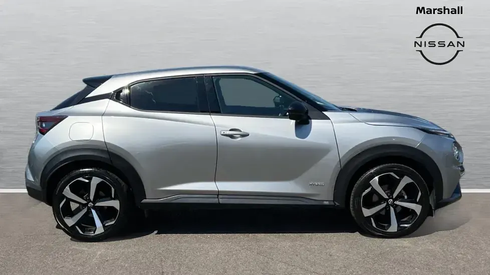 Used Nissan Juke Tekna 143 HP (105 kW) 2023 Silver SUV