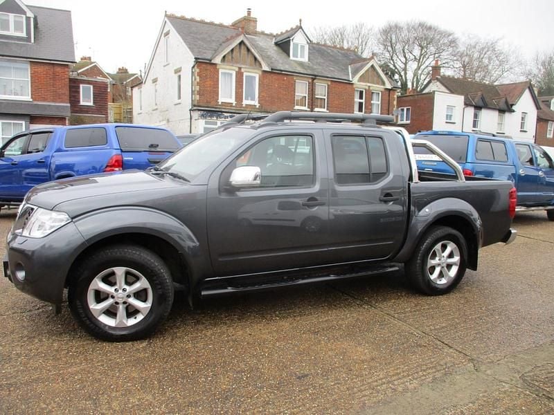 Used Nissan Navara Tekna 2015 Grey Pickup