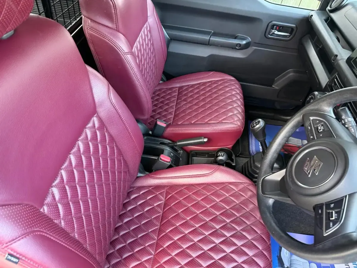 Używany Suzuki Jimny 2023 Czarny SUV