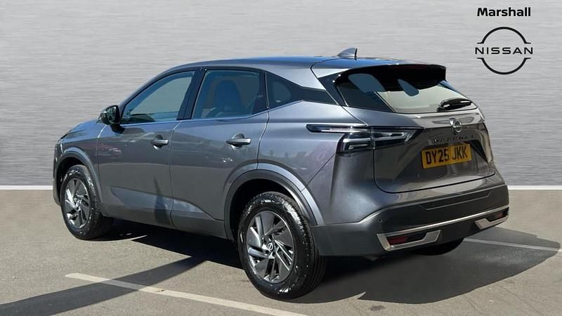 Used Nissan Qashqai Acenta Premium 140 HP (102 kW) 2025 Grey SUV