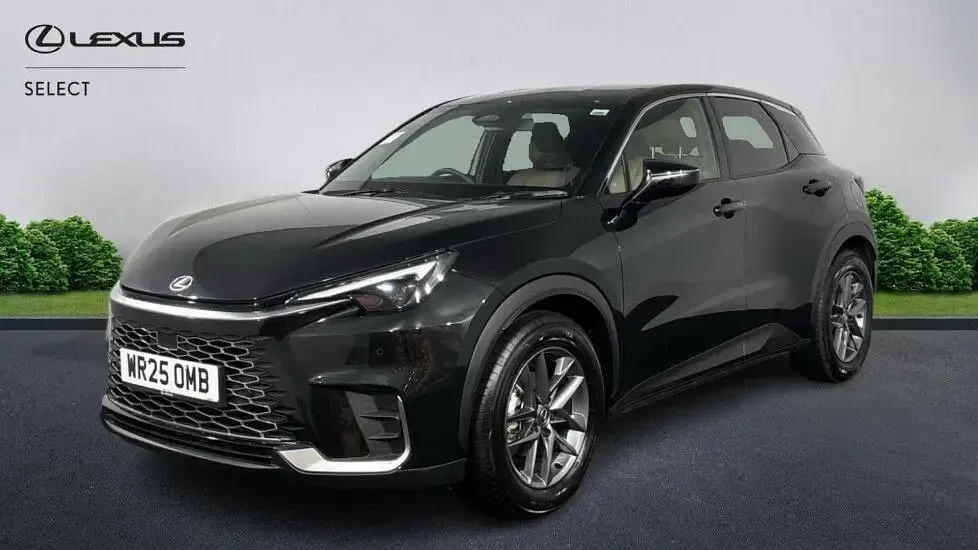 Used Lexus LBX 136 HP (100 kW) 2025 Black SUV