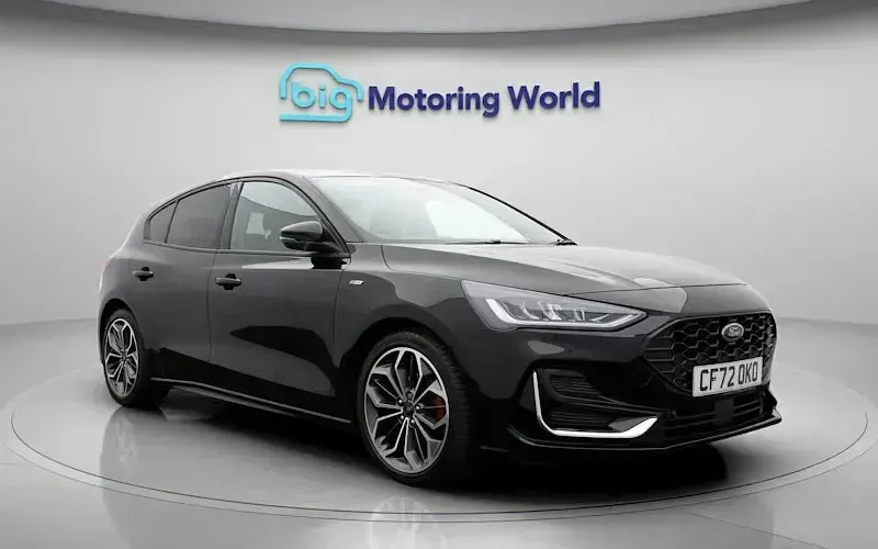 Used Ford Focus ST-Line 120 HP (88 kW) 2022 Black Hatchback