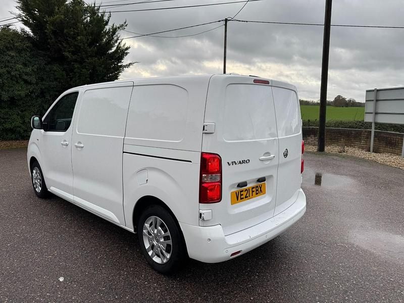 Used Vauxhall Vivaro Sportive 120 HP (88 kW) 2021 White MPV