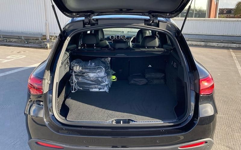 Used Mercedes GLC300e Urban 313 HP (230 kW) 2025 Estate