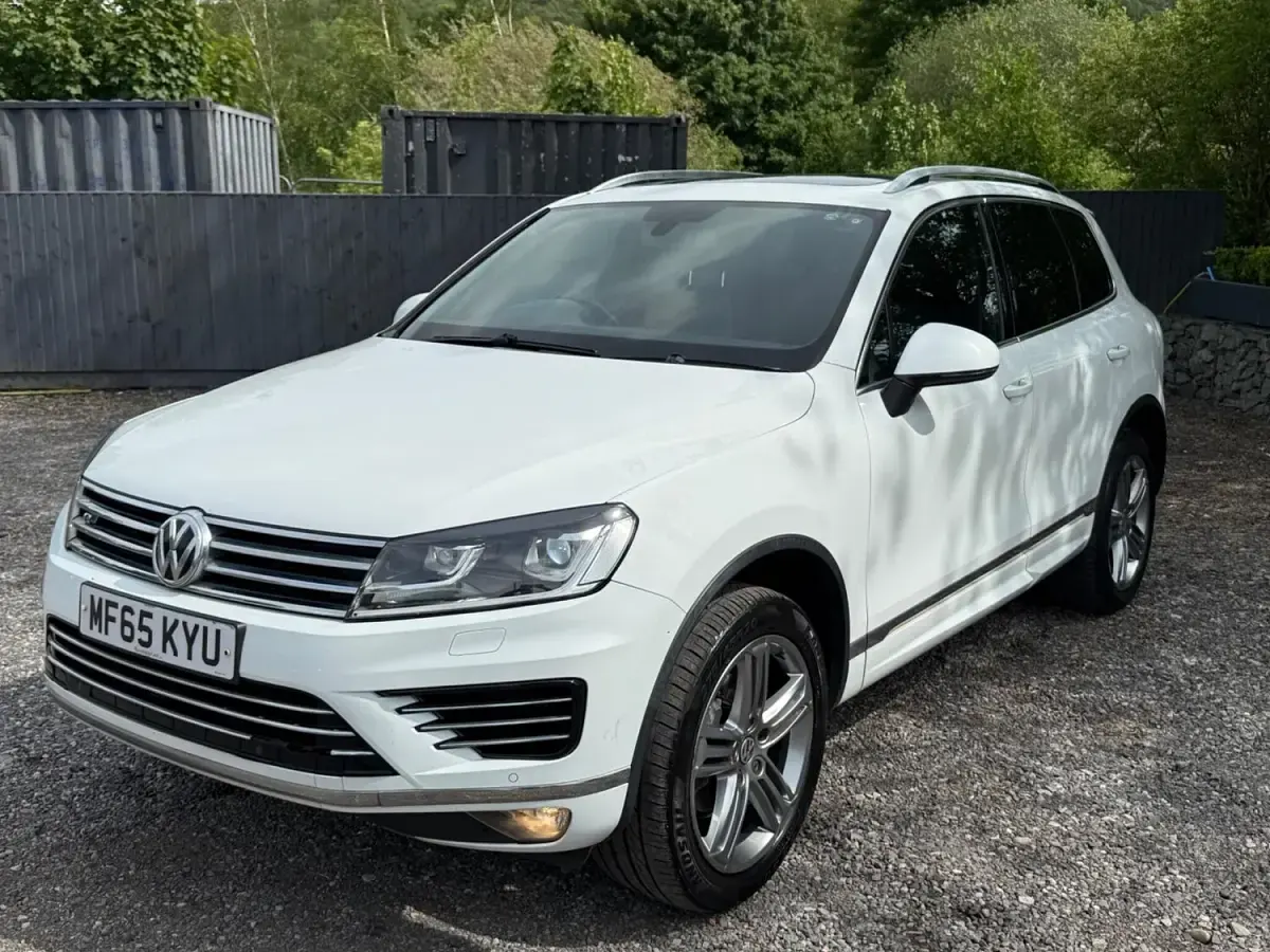 Used VW Touareg R-line 262 HP (192 kW) 2015 White SUV