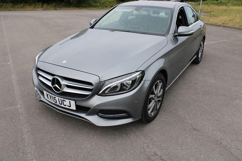 Used Mercedes C250 204 HP (150 kW) 2015 Silver Sedan