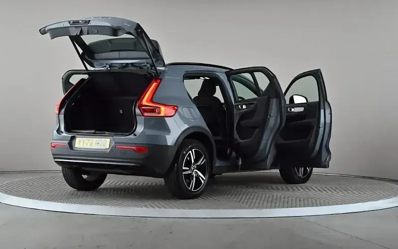 Used Volvo XC40 Plus 163 HP (119 kW) 2022 Grey SUV