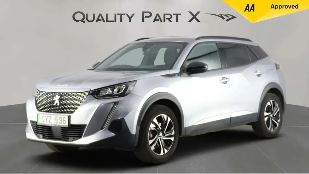 Used Peugeot e-2008 Allure+ 100 kW (136 HP) 2023 Grey SUV