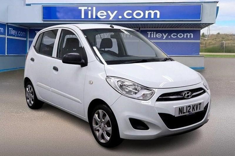 White Used 2012 Hyundai i10 Classic Hatchback | £3,990 (Fair price) - Image 1/1