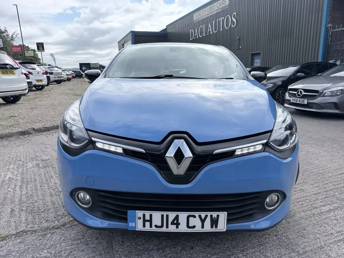 Used Renault Clio Dynamique 75 HP (55 kW) 2014 Blue Hatchback