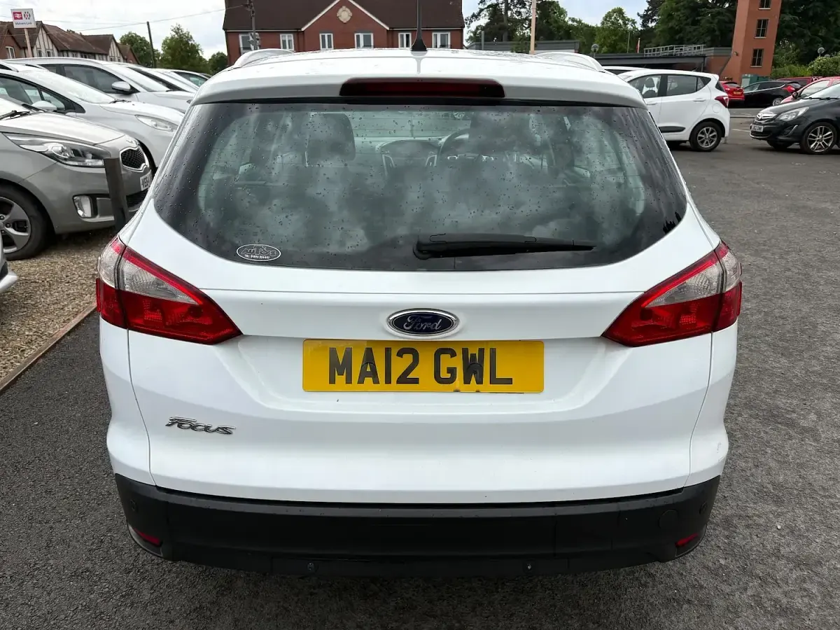 Used Ford Focus S 115 HP (84 kW) 2012 White Estate