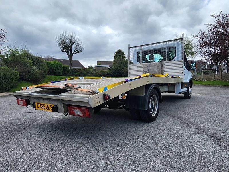 Begagnad Ford Transit 125 HK (91 kW) 2015 Vit Cab