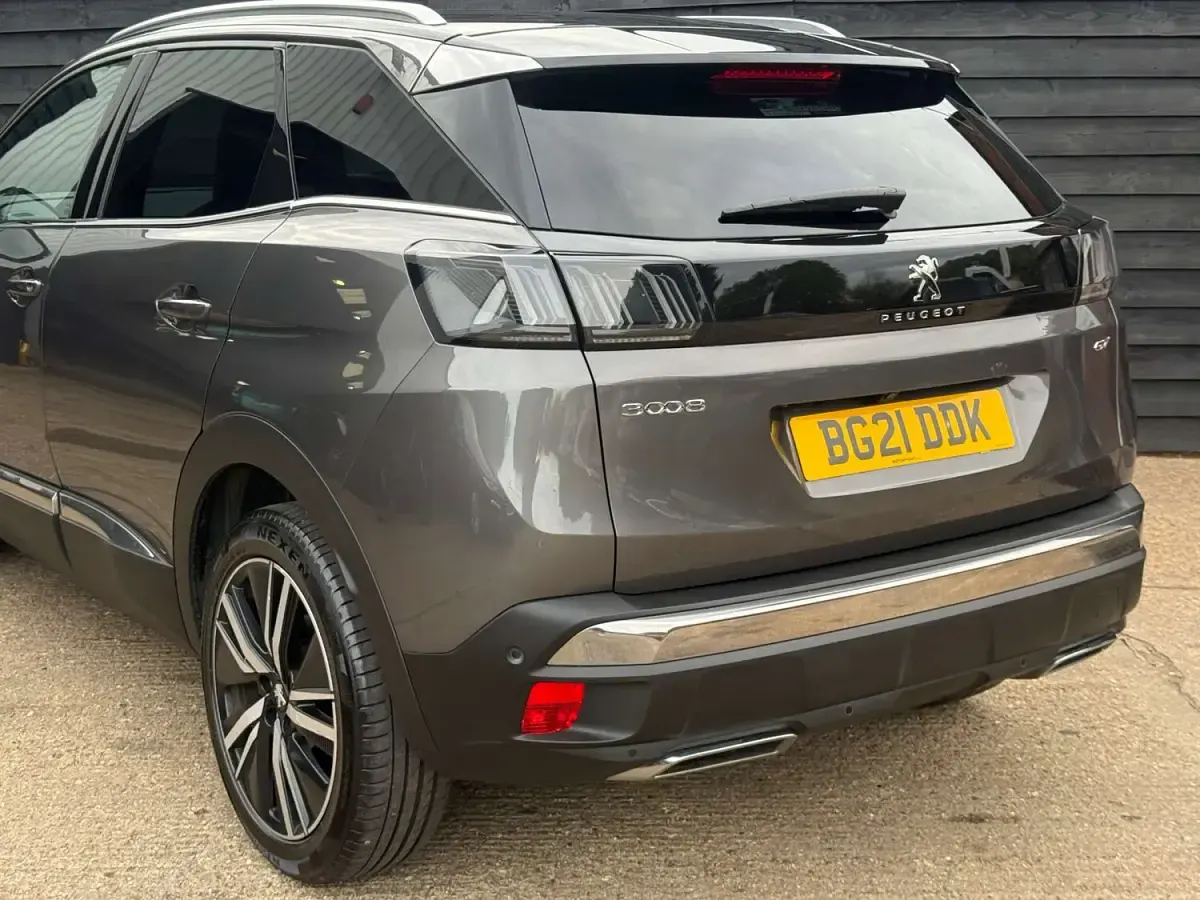 Used Peugeot 3008 Premium 129 HP (94 kW) 2021 Grey SUV